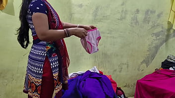 Indian housekeeper unwraps and engages in sexual act with gent for bank check of Rs 1,000