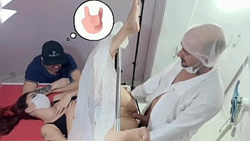 Hubby brings wifey to strange gynecologist for a check-up!